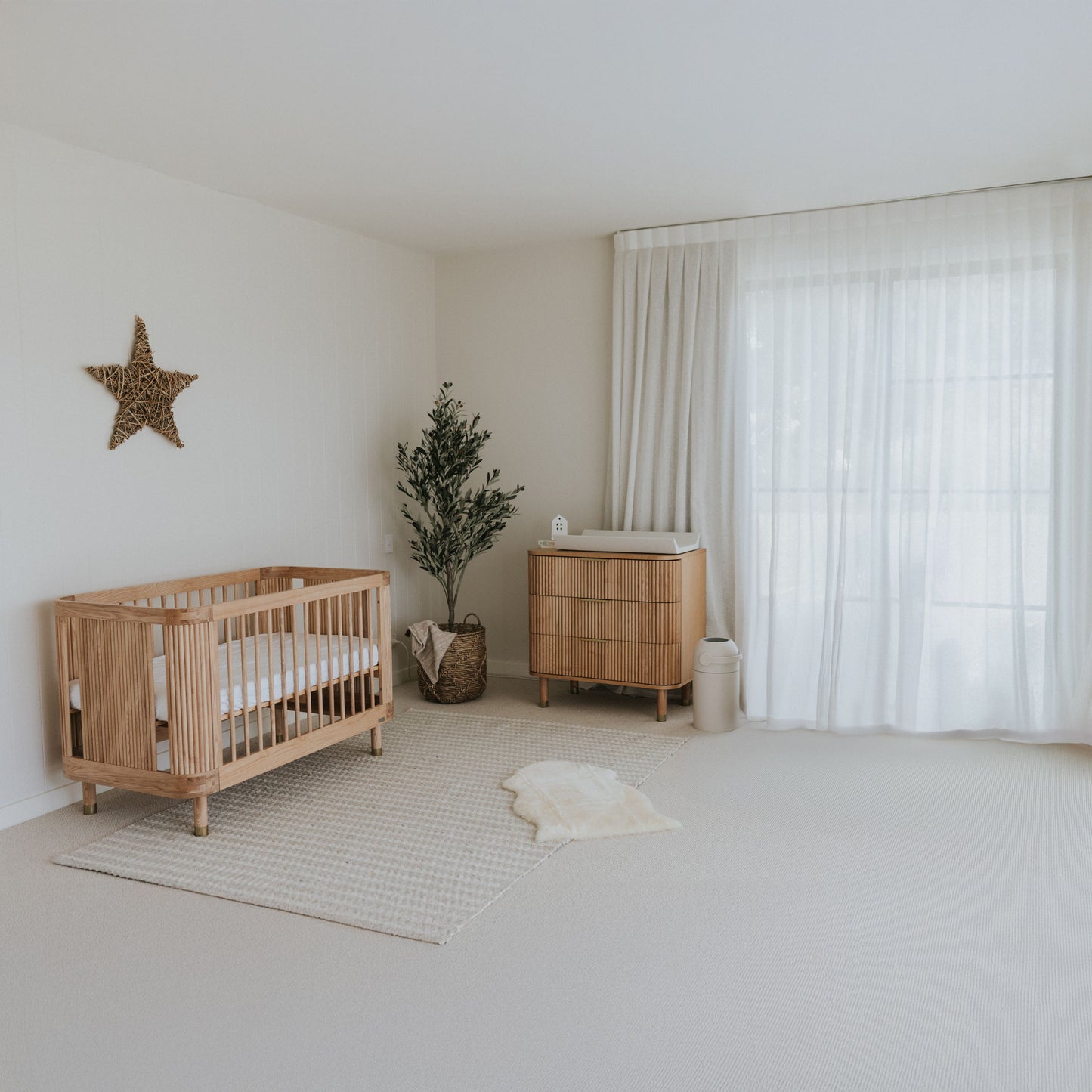 Babyrest Juno Cot Ash