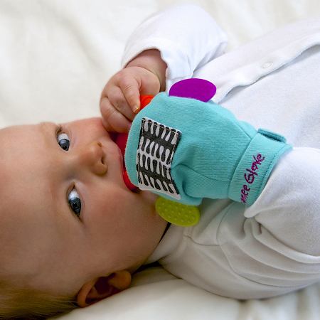 Gummee Glove Silicone Teether 3-6months
