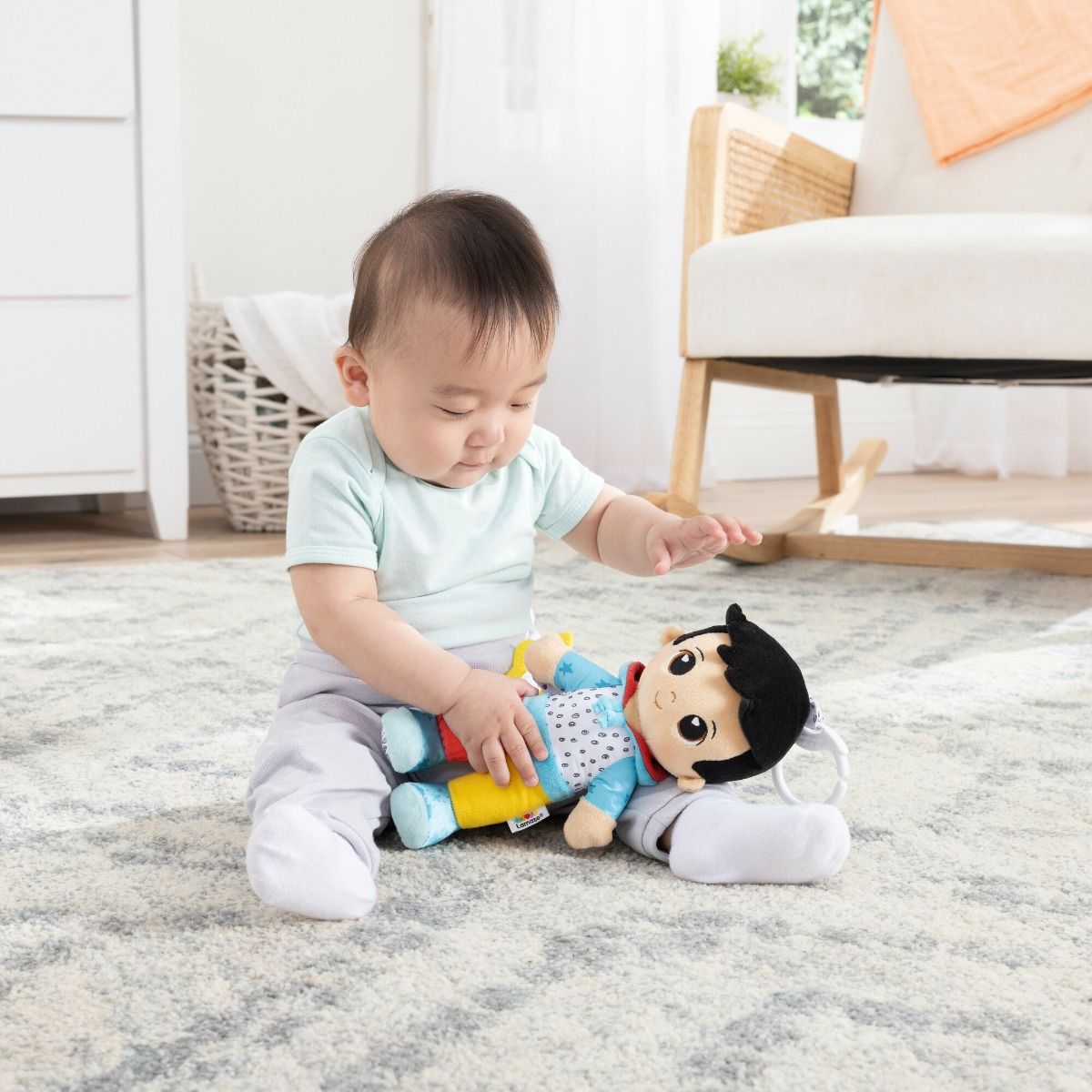 Lamaze My Friend Lucas Clip & Go