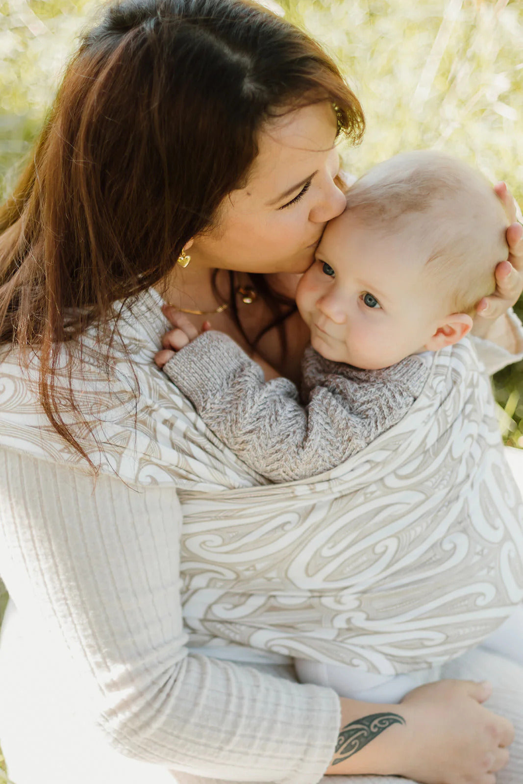 Hiwa & Awa Co Okooko Pēpi Baby Wrap Carrier