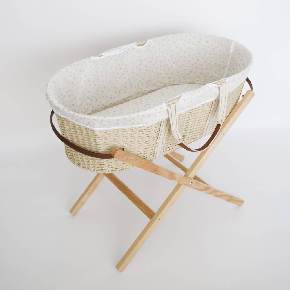 Nestling Moses Basket