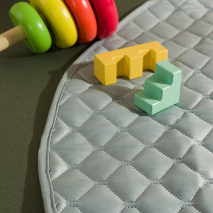 Nestling Medium Waterproof Quilted Play Mat