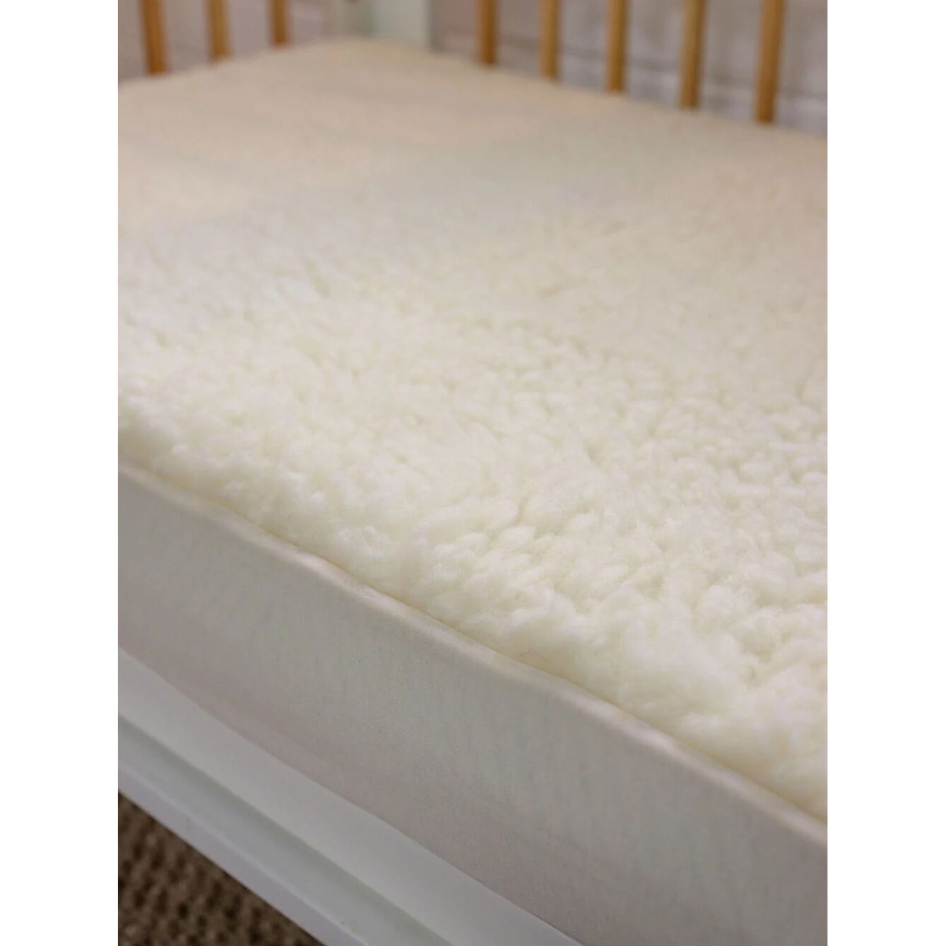 Babyrest Lambswool Cot Underlay