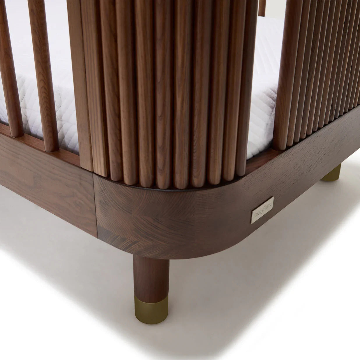 Babyrest Juno Cot Walnut