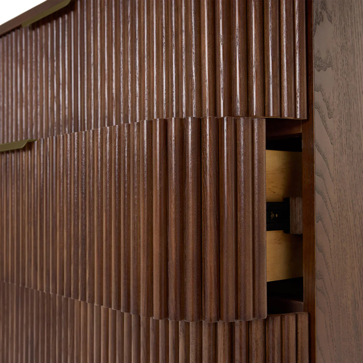 Babyrest Juno Chest Walnut
