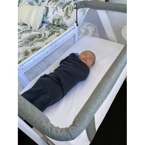 Babystudio Bedside Sleeper with Carry Bag &amp; Mattress