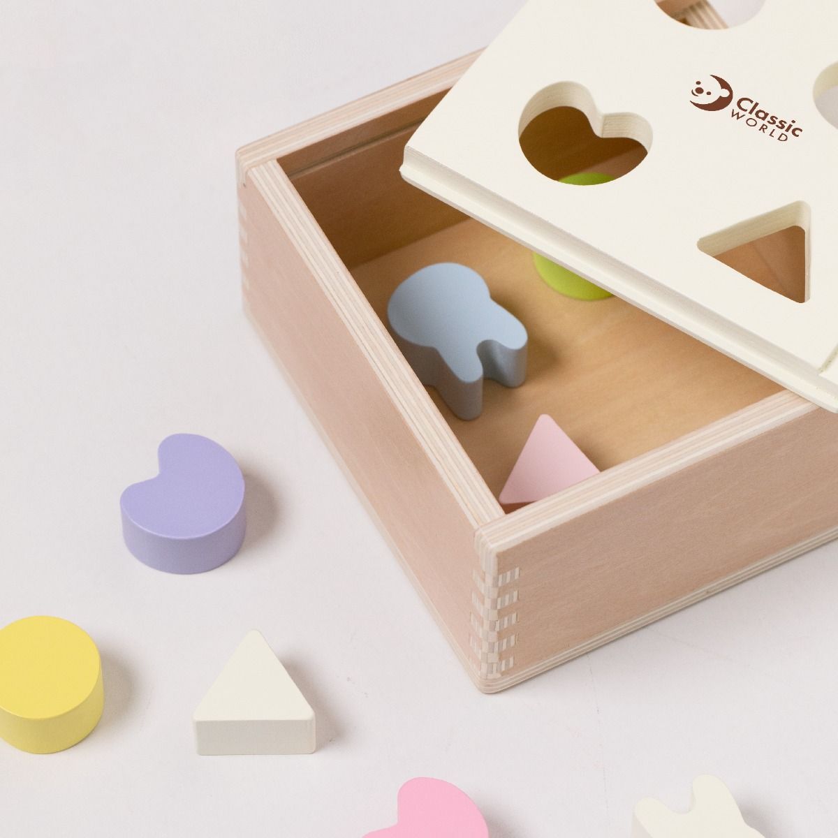 Classic World Mara Shape Sorter