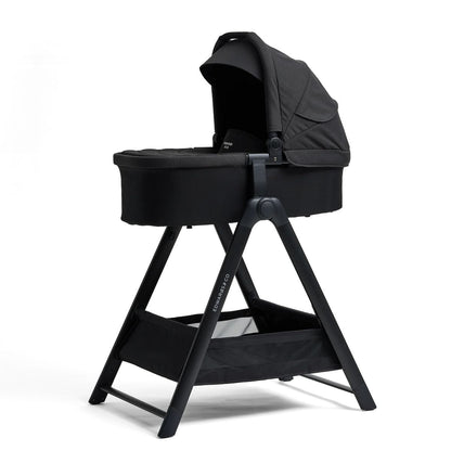 Edwards &amp; Co Carry Cot 2