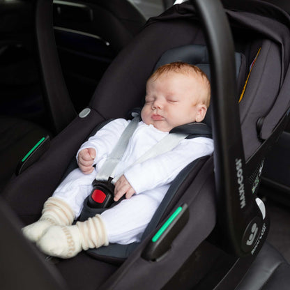 Edwards & Co x Maxi-Cosi Pebble S Capsule – Tonal Black