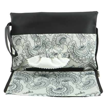Isoki Windsor Change Mat Clutch