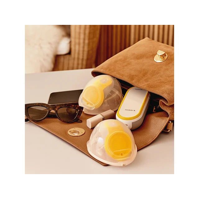 Medela Freestyle™ Hands-free double electric wearable breast pump