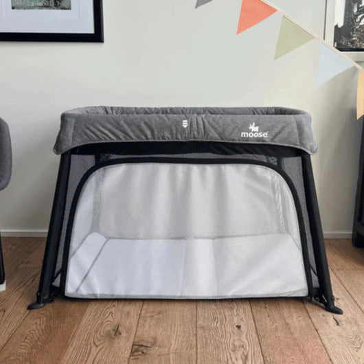 Moose Emmett Travel Cot