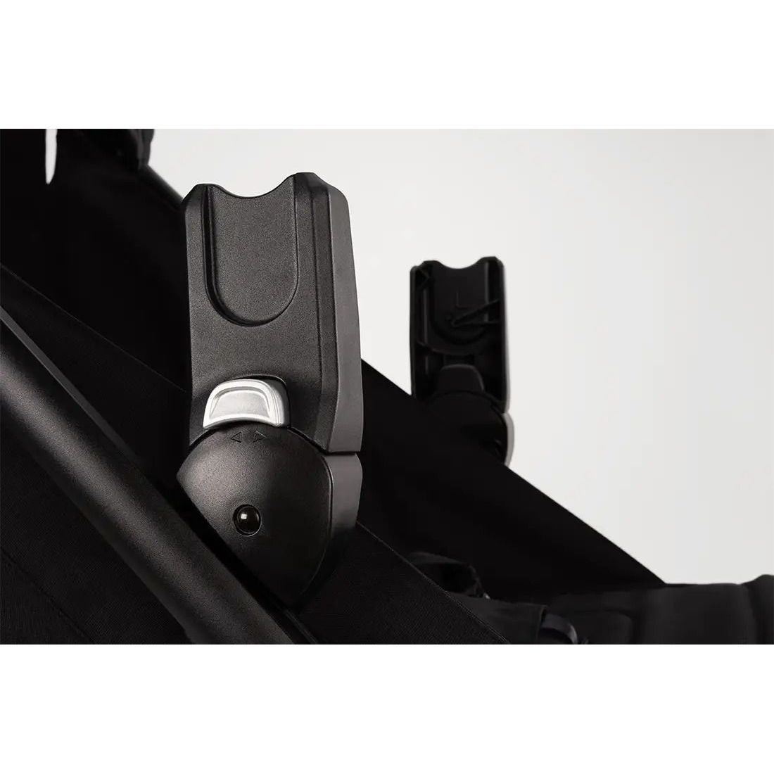 Nuna TRVL Capsule/LYTL Adapter