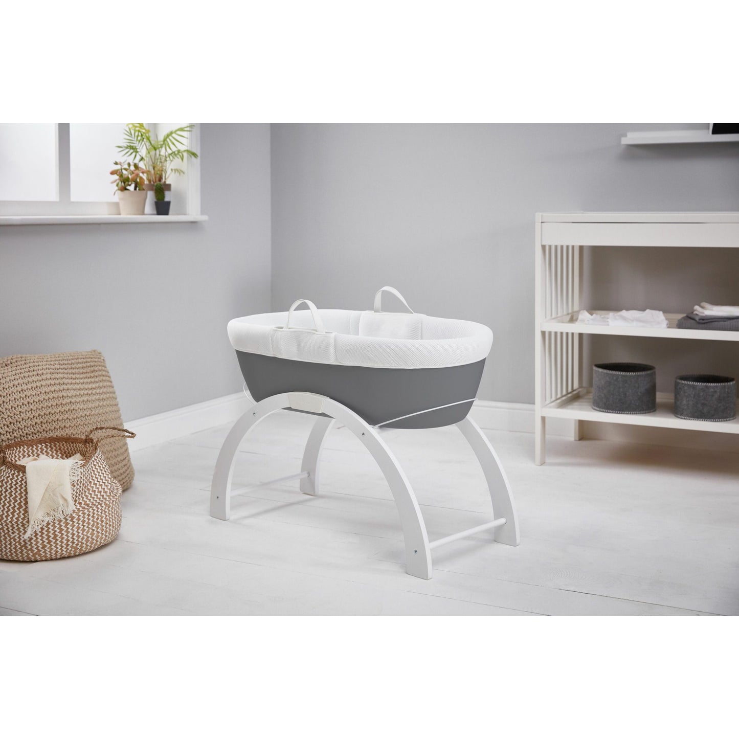 Shnuggle Dreami Moses Basket