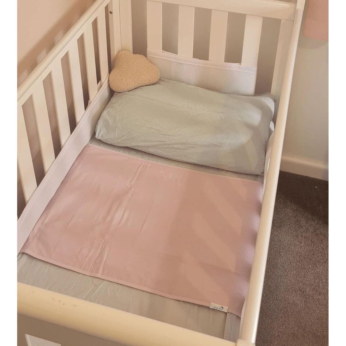 Brolly Sheets Cot Pad with Wings