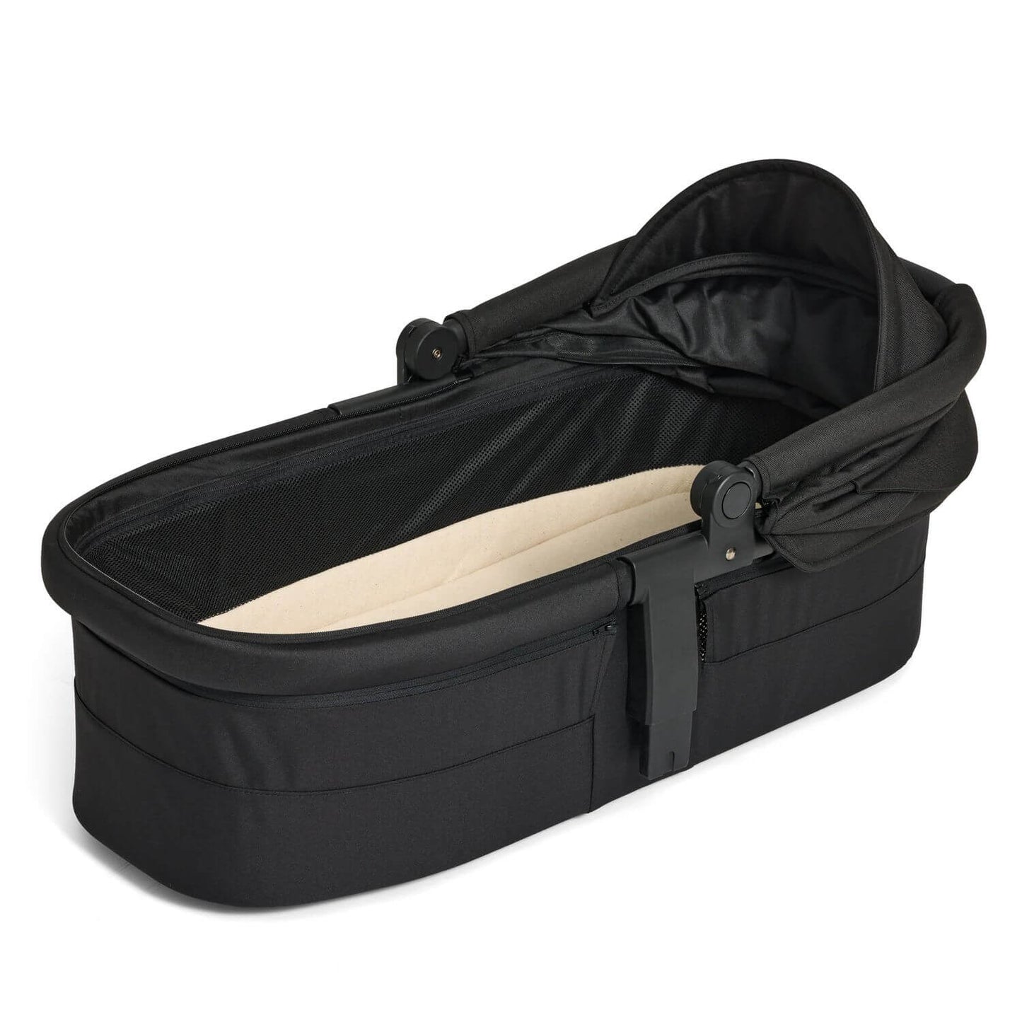 Edwards & Co Carry Cot 3