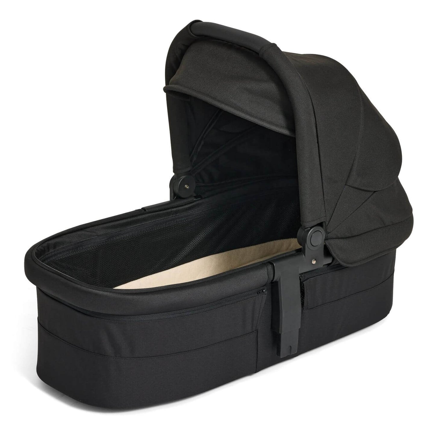 Edwards & Co Carry Cot 3