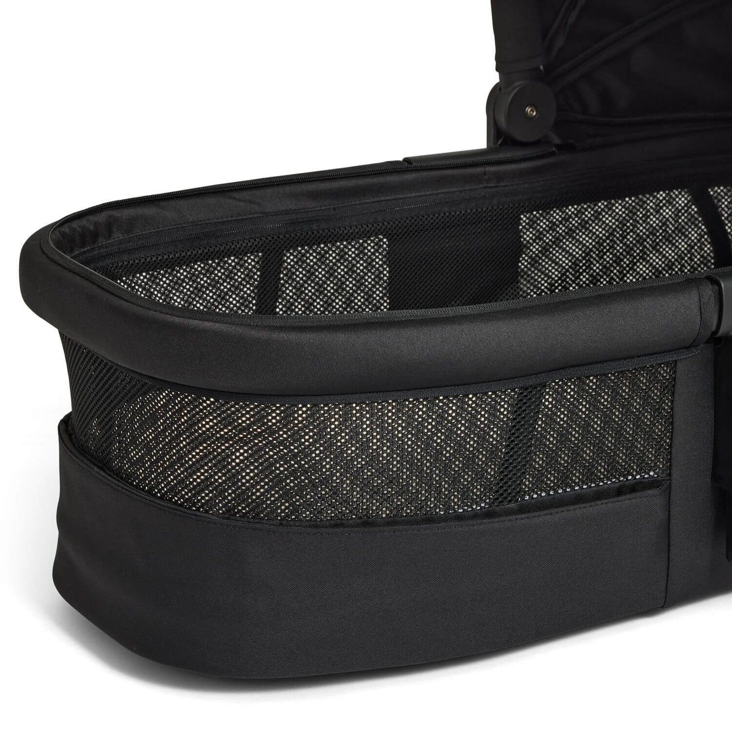 Edwards & Co Carry Cot 3