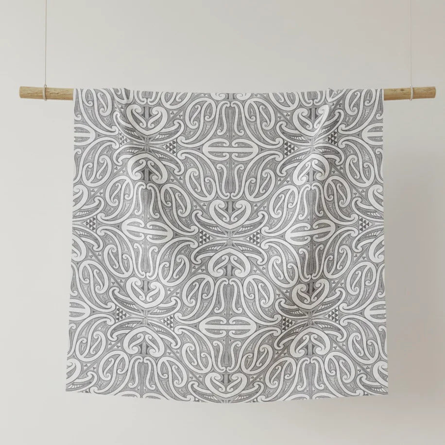 Hiwa Awa Co Āhuru Swaddle