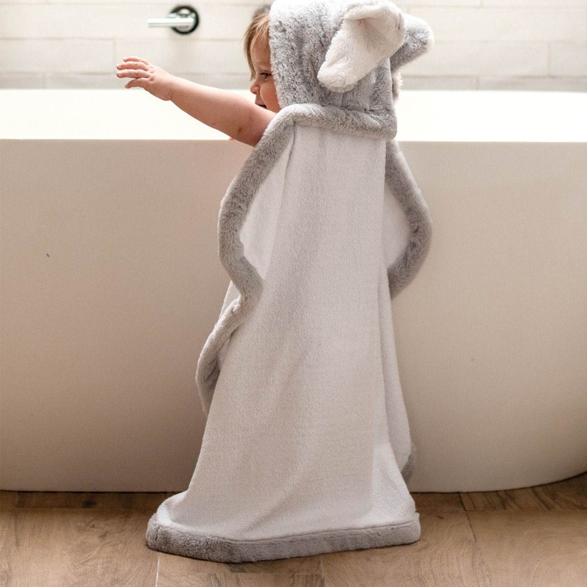 Little Linen Plush Hooded Towel