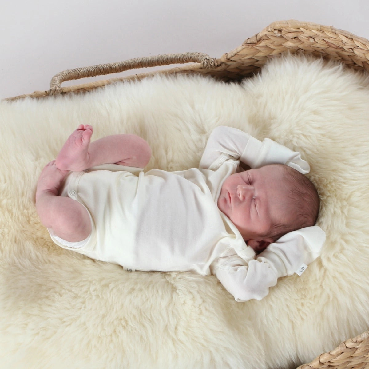 Little Bee Merino Mittens