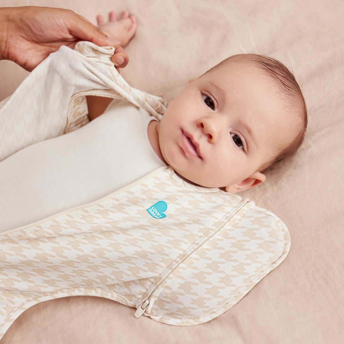 Love To Dream Swaddle Up™ Transition Bag 1.0 TOG - Houndstooth Tan
