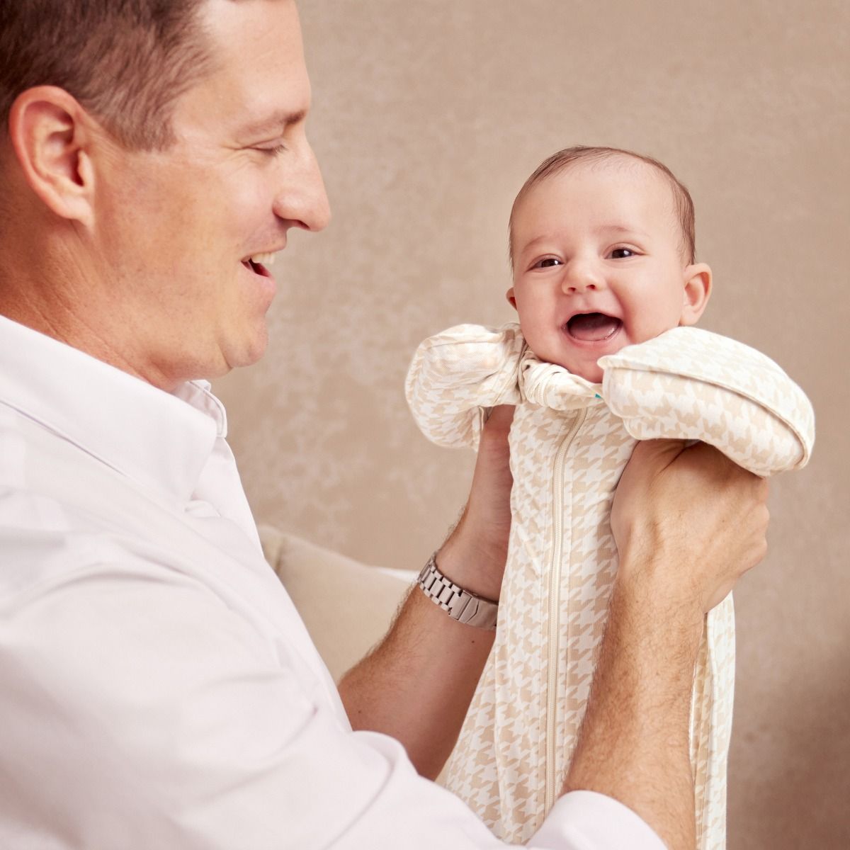 Love To Dream Swaddle Up™ Transition Bag 1.0 TOG - Houndstooth Tan