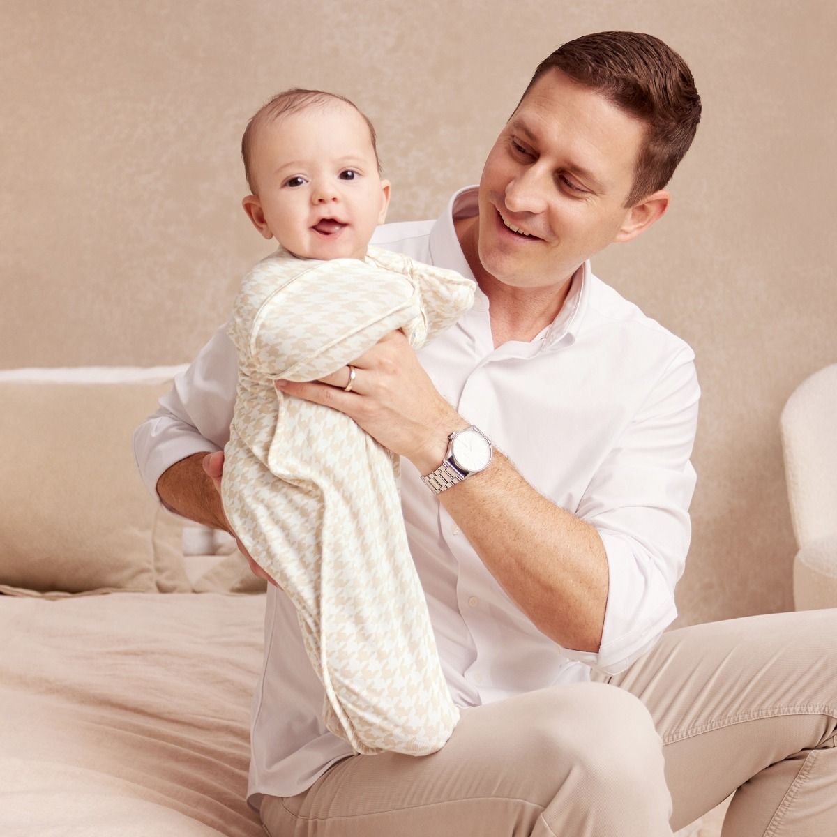 Love To Dream Swaddle Up™ Transition Bag 1.0 TOG - Houndstooth Tan
