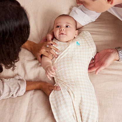 Love To Dream Swaddle Up™ Transition Bag 1.0 TOG - Houndstooth Tan