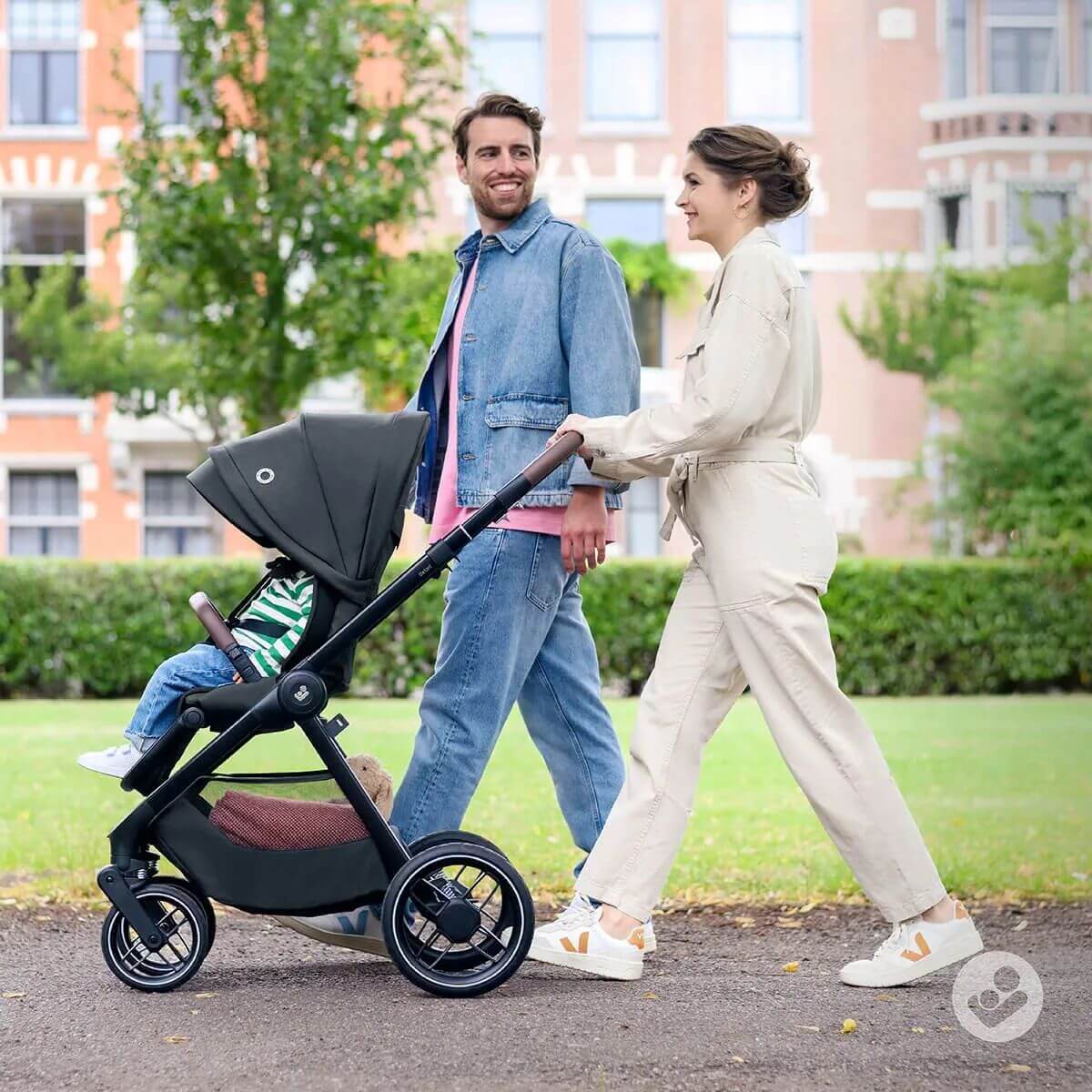Maxi Cosi Oxford Stroller + Oria Bassinet/Carry Cot