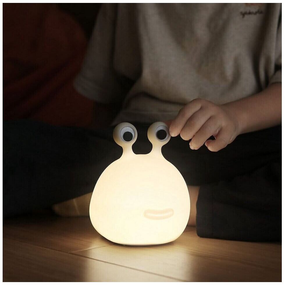 Eggy &amp; Friends Momo Moon Nightlight