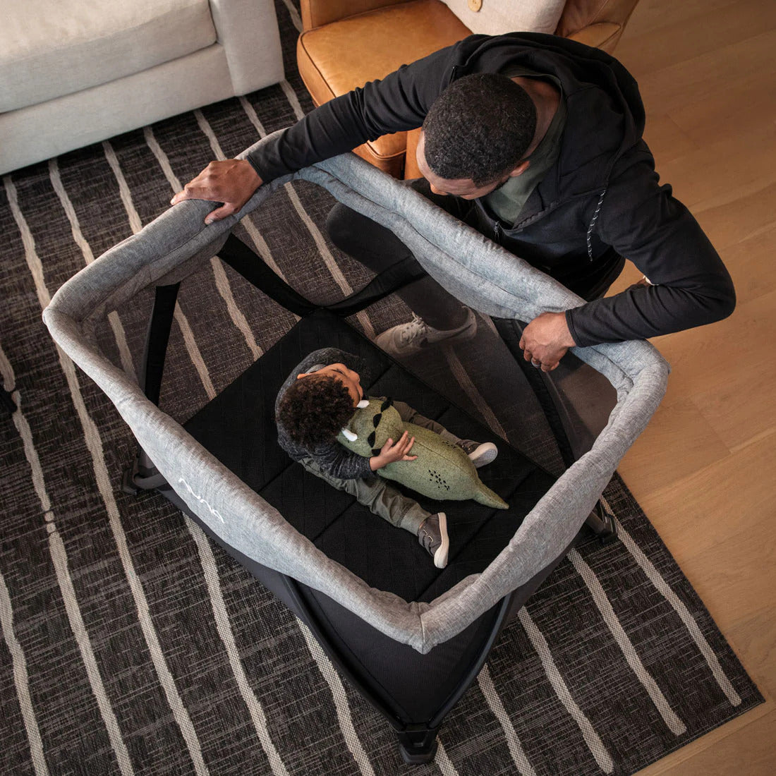 Nuna SENA Aire with Zipper Bassinet