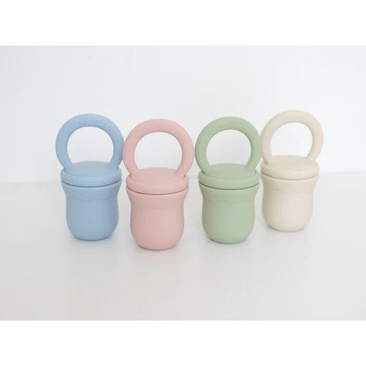 Petite Eats First Tastes Feeder