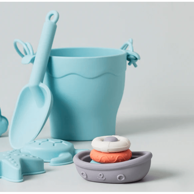 Living Textiles Playground 8pc Bucket &amp; Spade Set