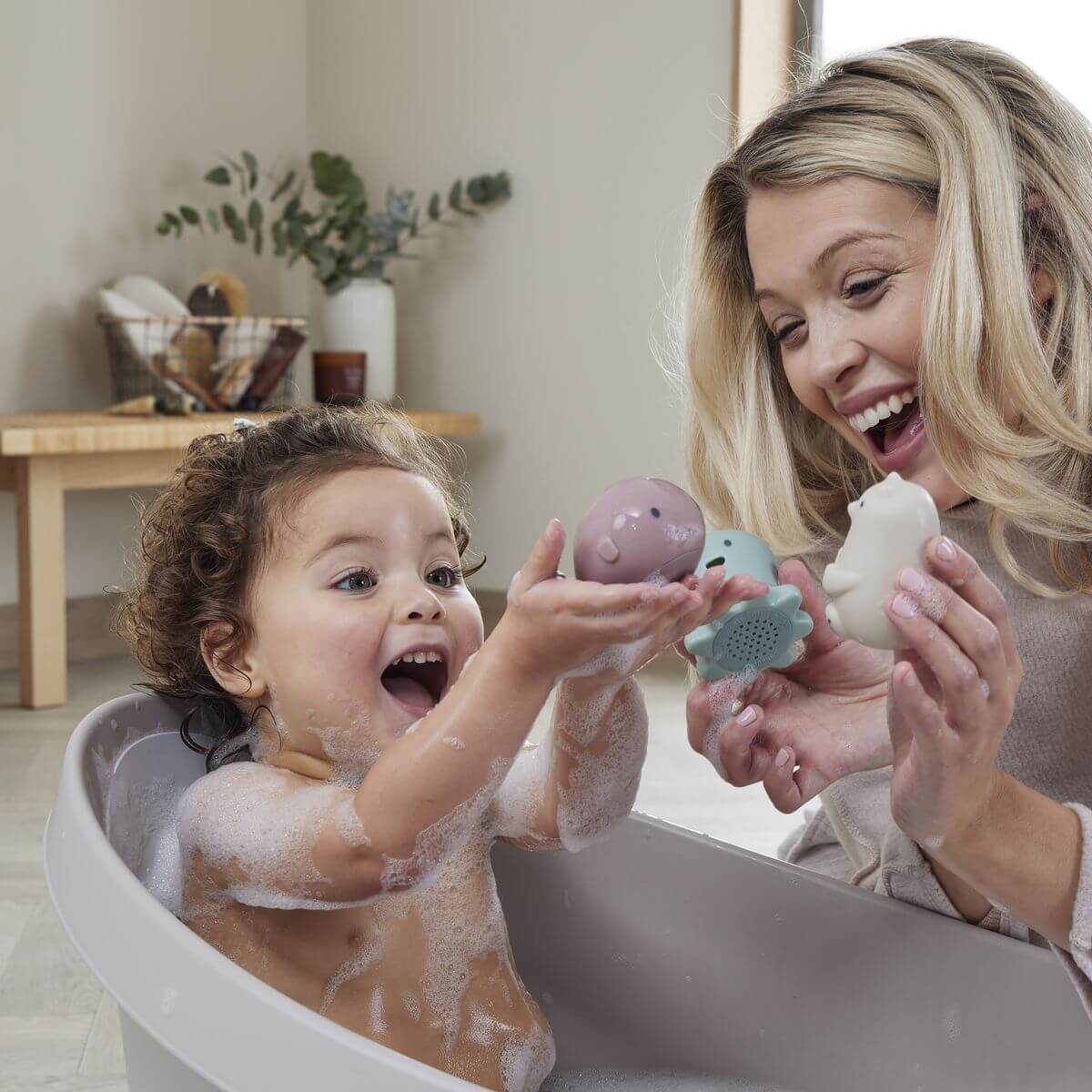 Shnuggle Bath Buddies Toy Set