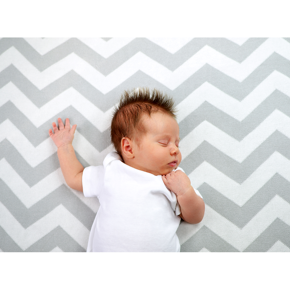 Shnuggle Knitted Blanket Chevron