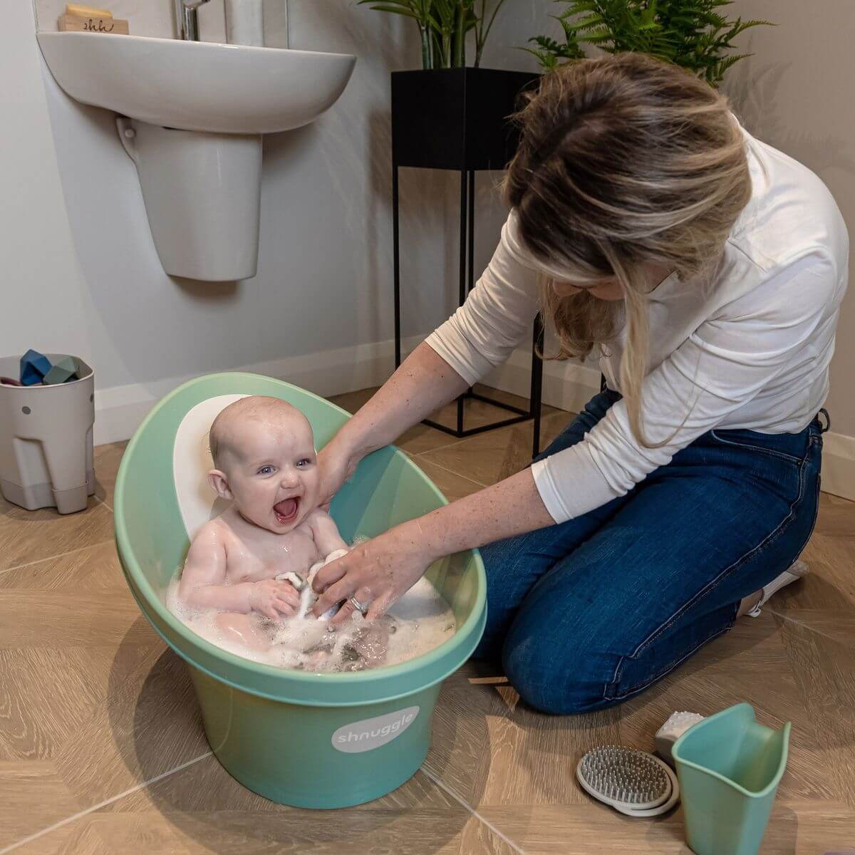 Baby bath store tub warehouse
