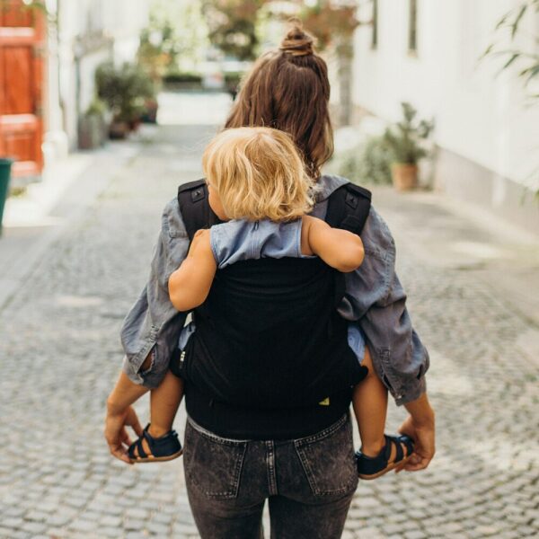 Ergobaby vs boba sales