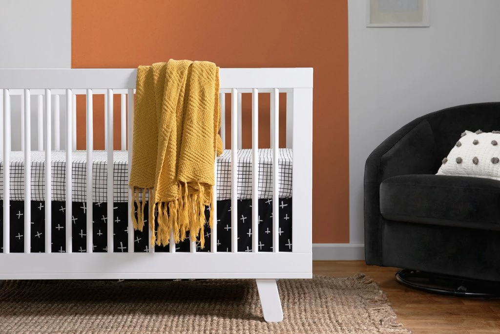 babyletto-hudson-cot-white-ls