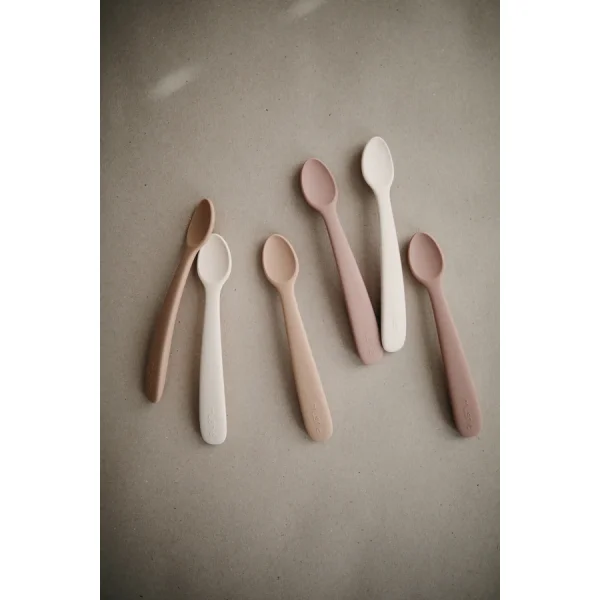 https://www.babyonthemove.co.nz/wp-content/uploads/2021/07/mushie-spoons-blush-sand-2-600x600.png.webp