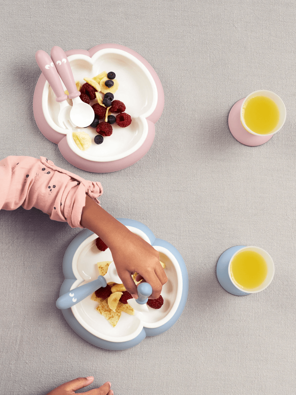 Baby bjorn feeding best sale set