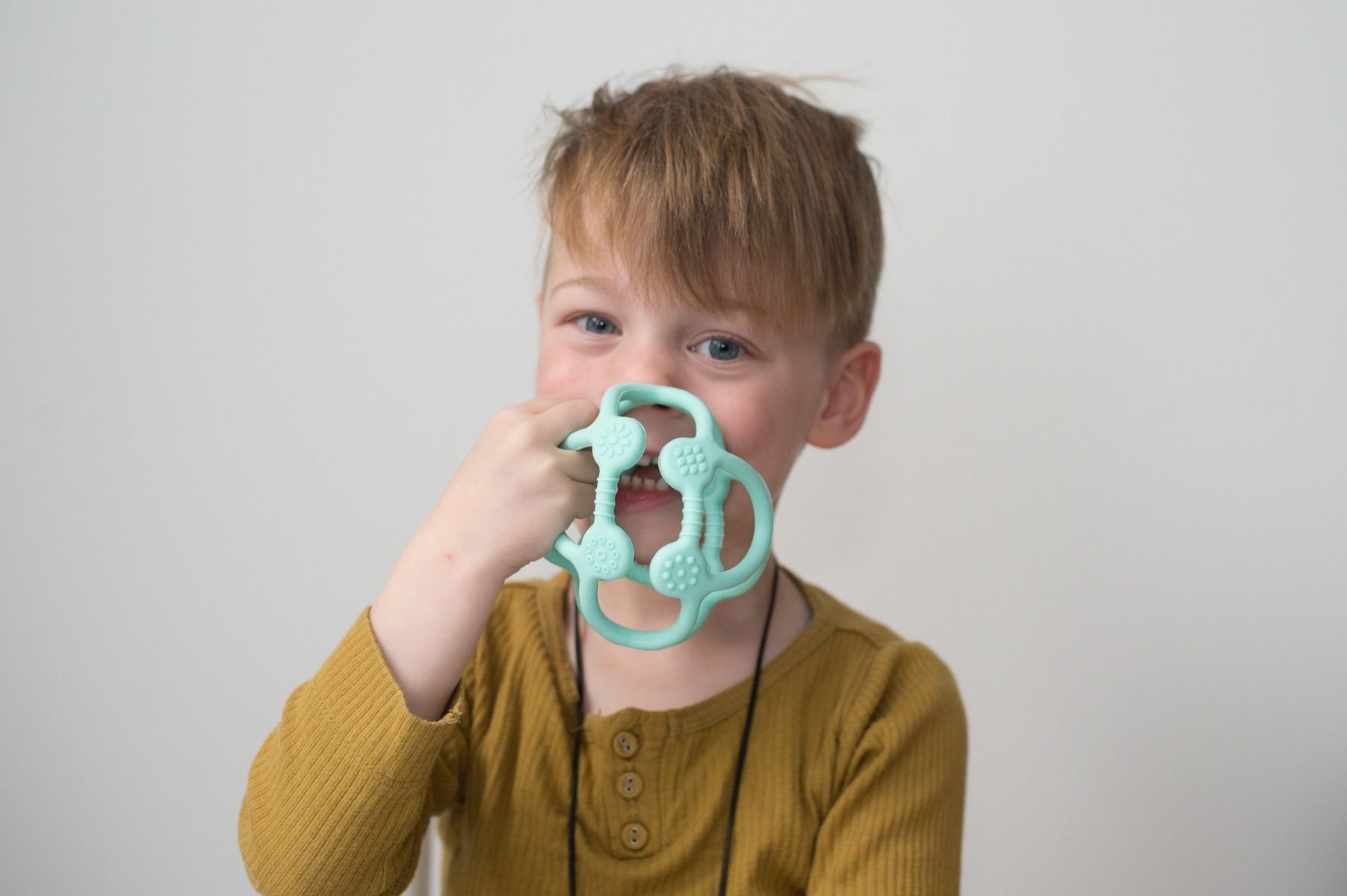 jellystone-designs-sensory-ball-soft-mint-ls2