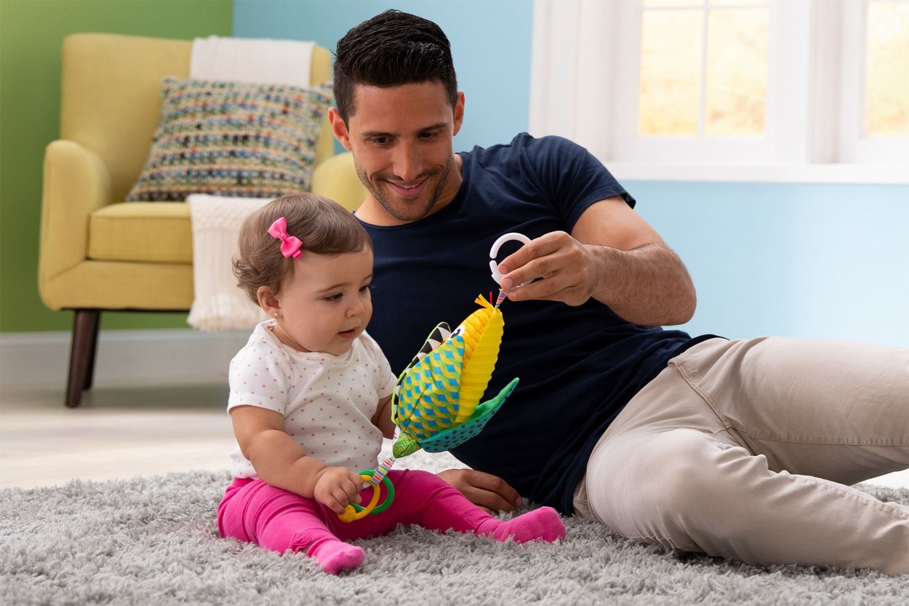 lamaze-corn-clip-go-5
