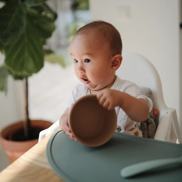 mushie-silicone-bowl-natural-ls