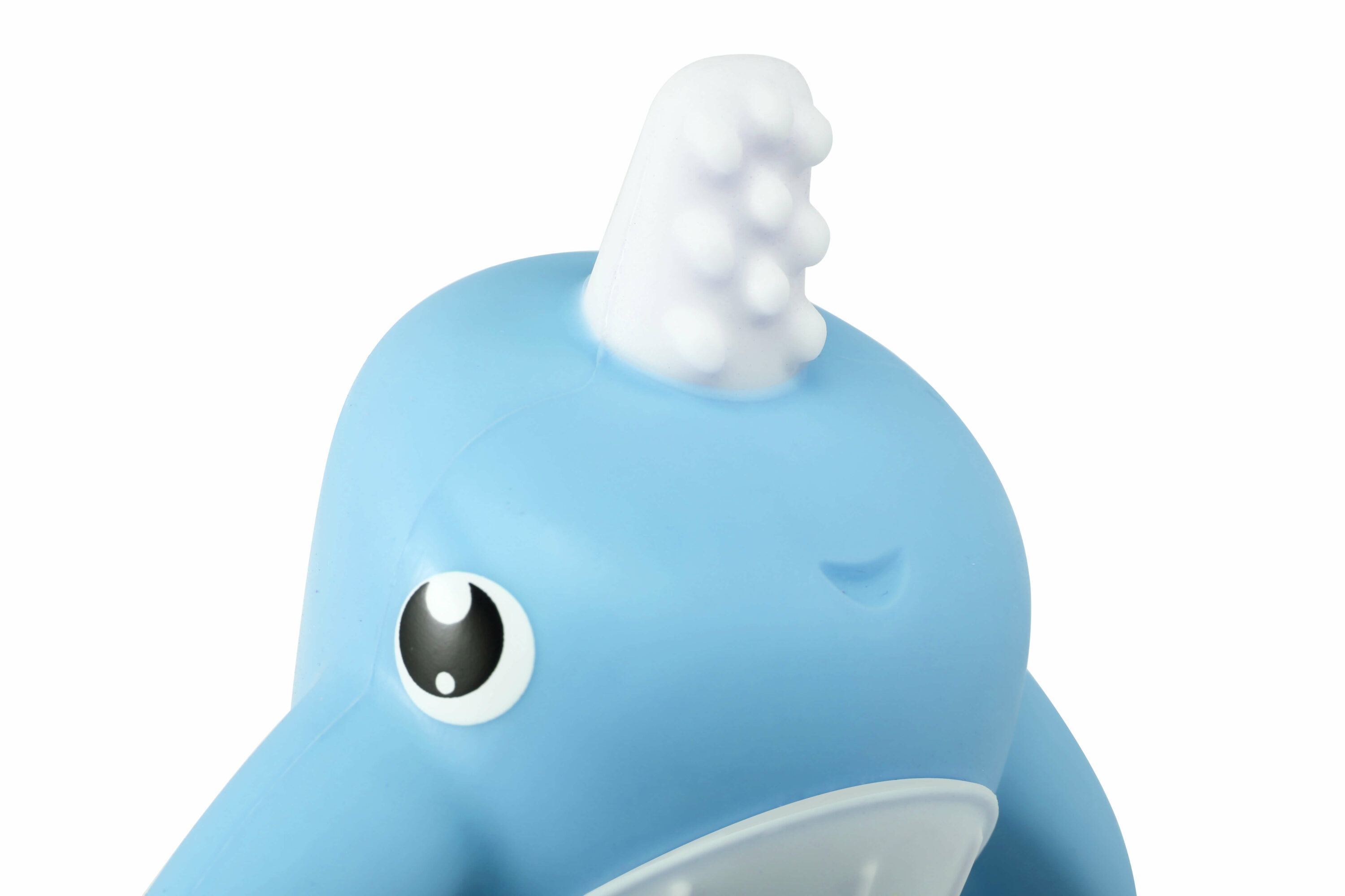 smily-mia-nora-narwhal-teether-light-blue-3