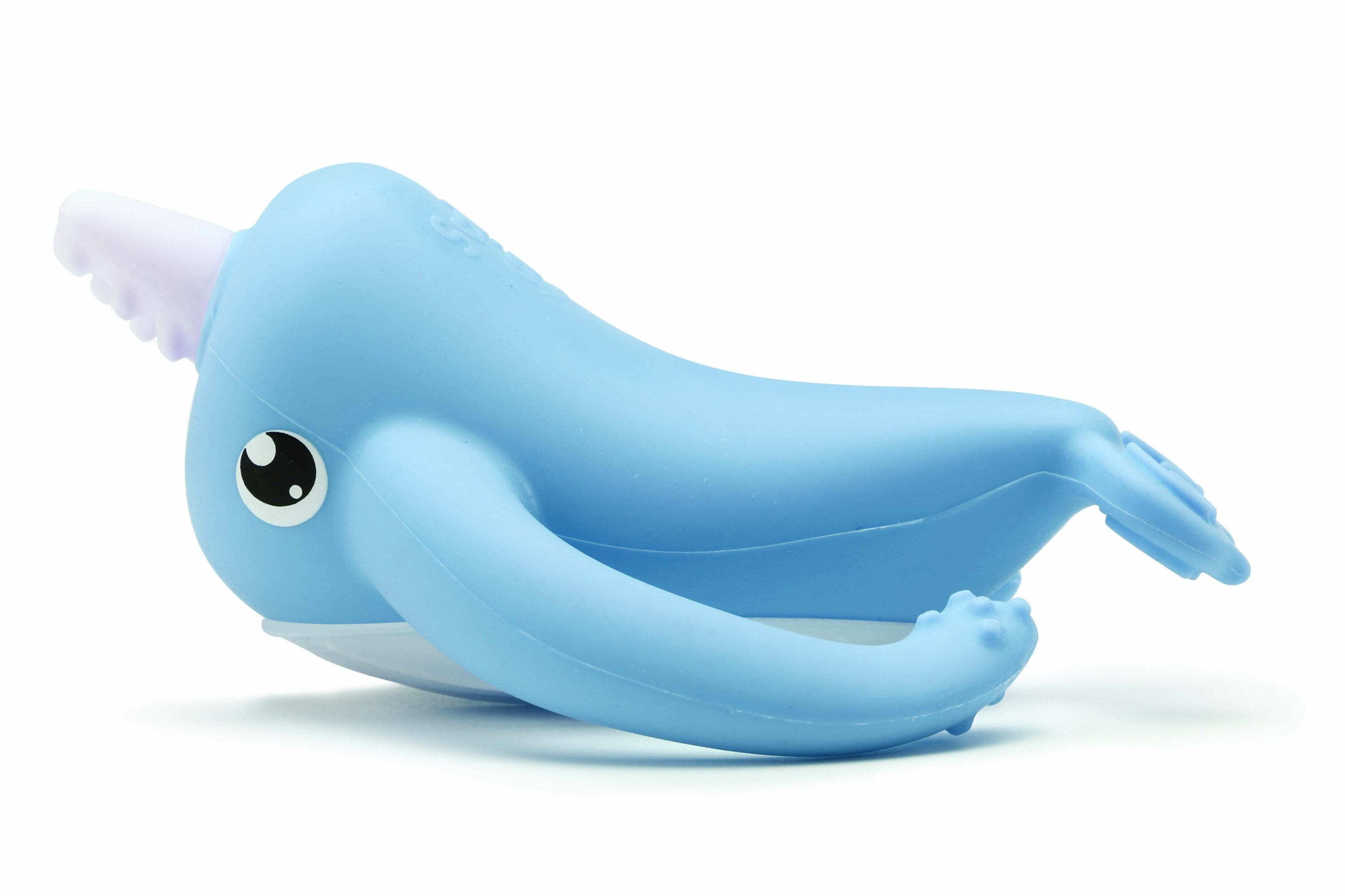 smily-mia-nora-narwhal-teether-light-blue