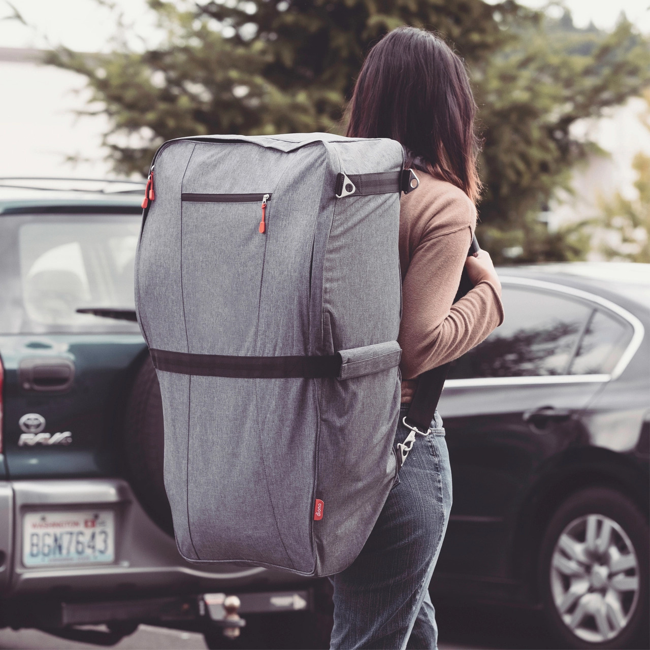 diono-car-seat-travel-backpack-ls2