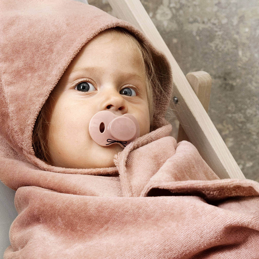 elodie-pacifier-faded-rose-ls