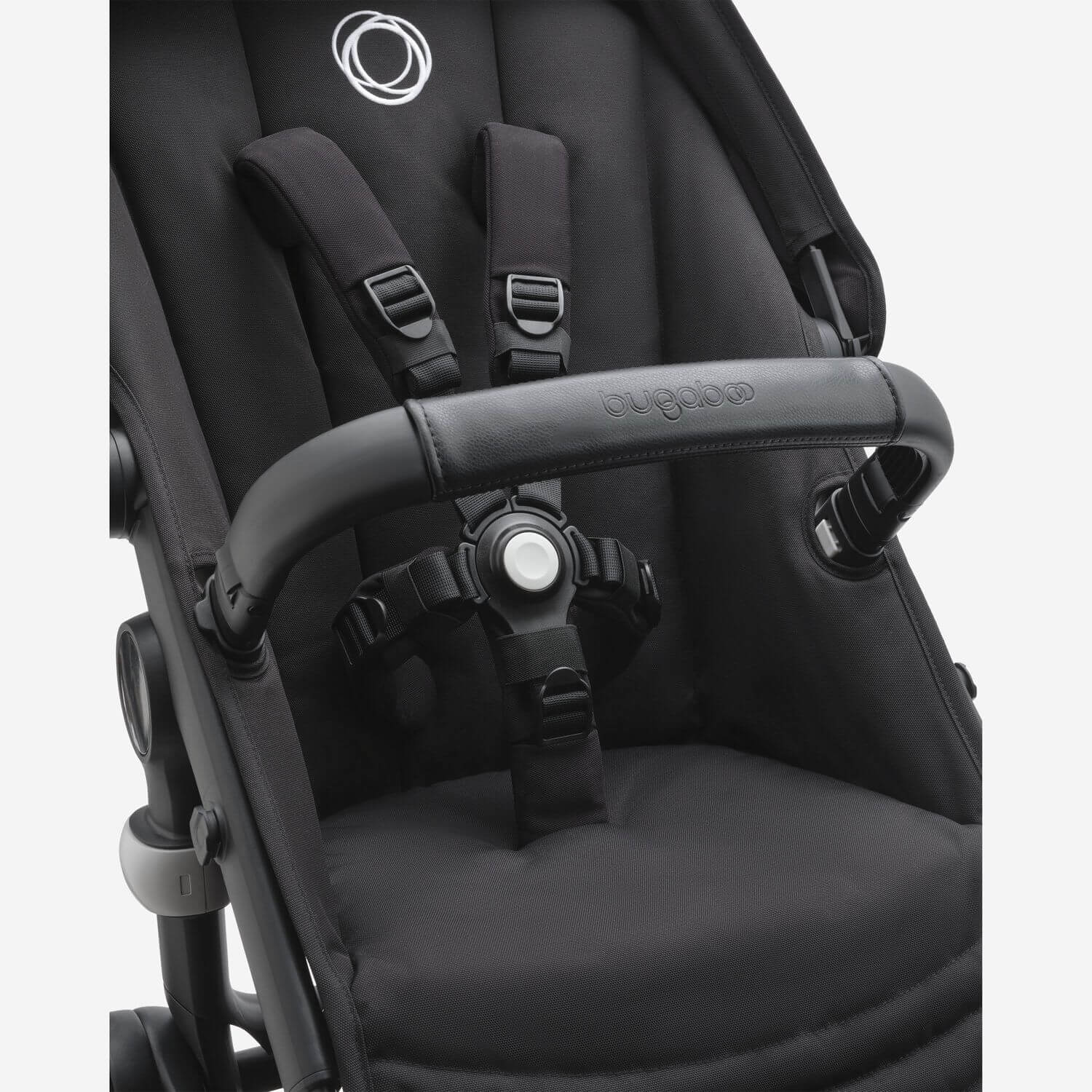 Bugaboo-Fox-5-bassinet-seat-stroller-black-chassis-bharness