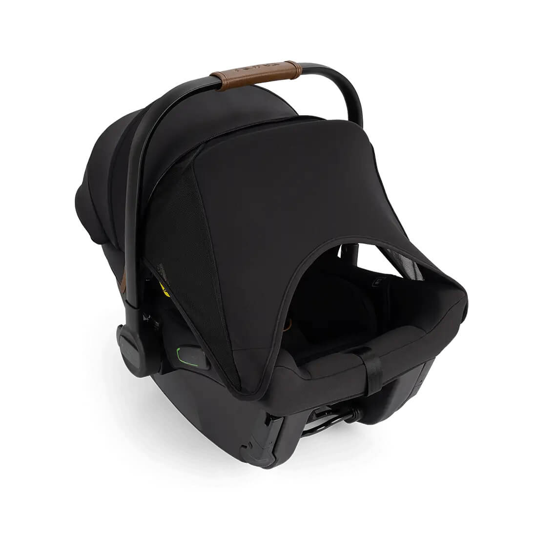 Nuna PIPA Urbn Baby On The Move